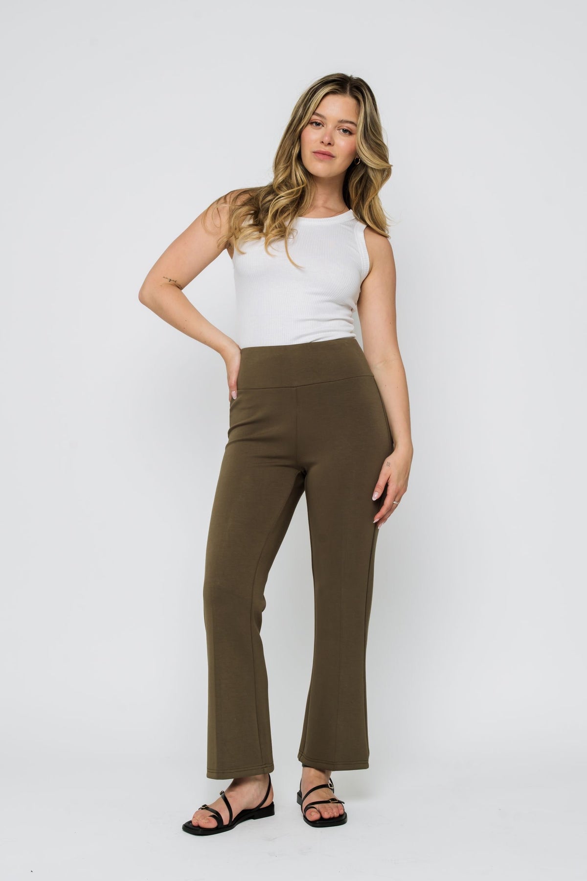Allie Kick Crop Flare