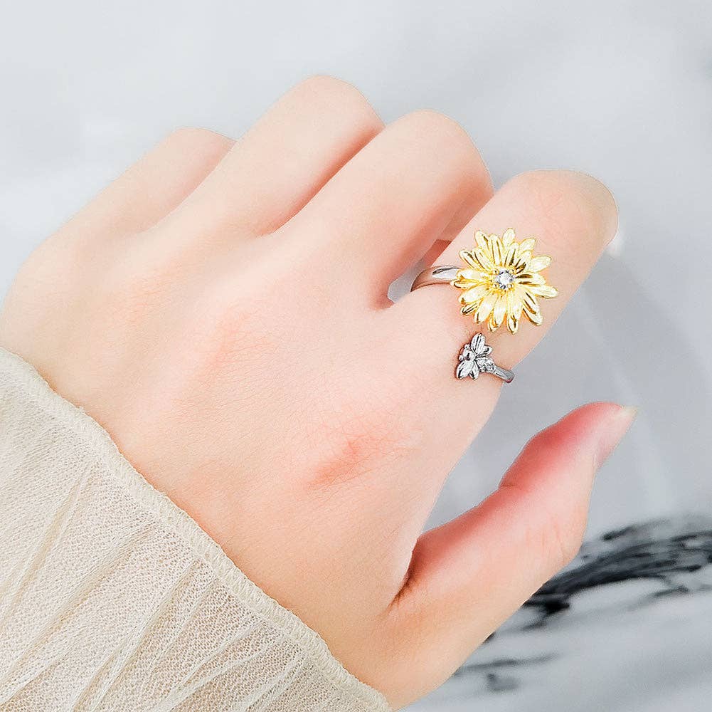 Daisy Bee Fidget Spinner Ring