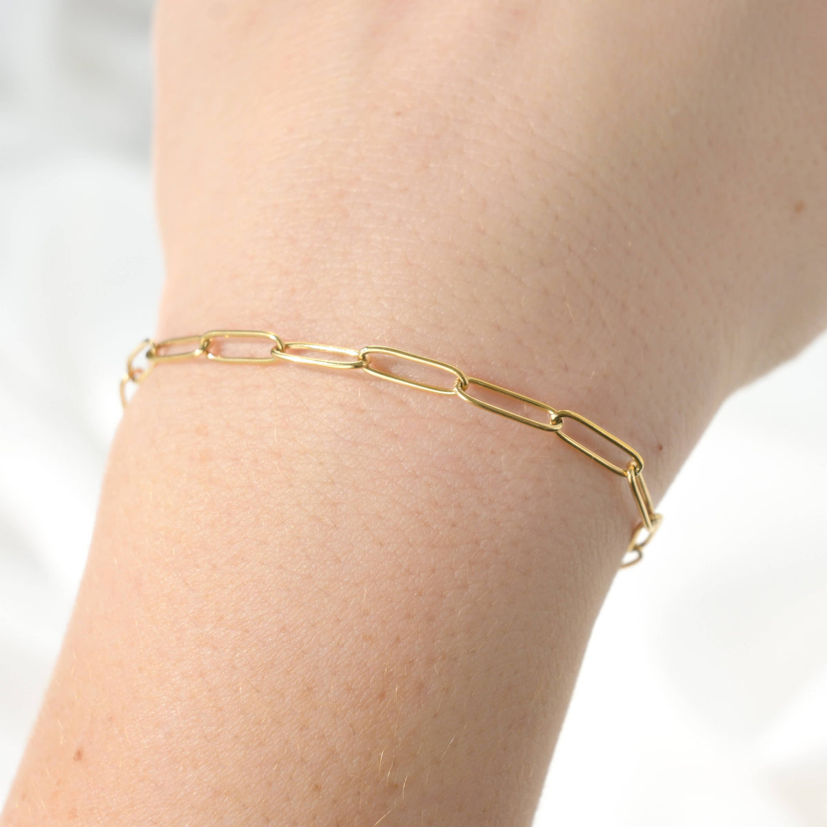 18k Gold Bracelets