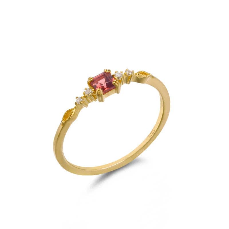Gold Vintage Garnet Rin
