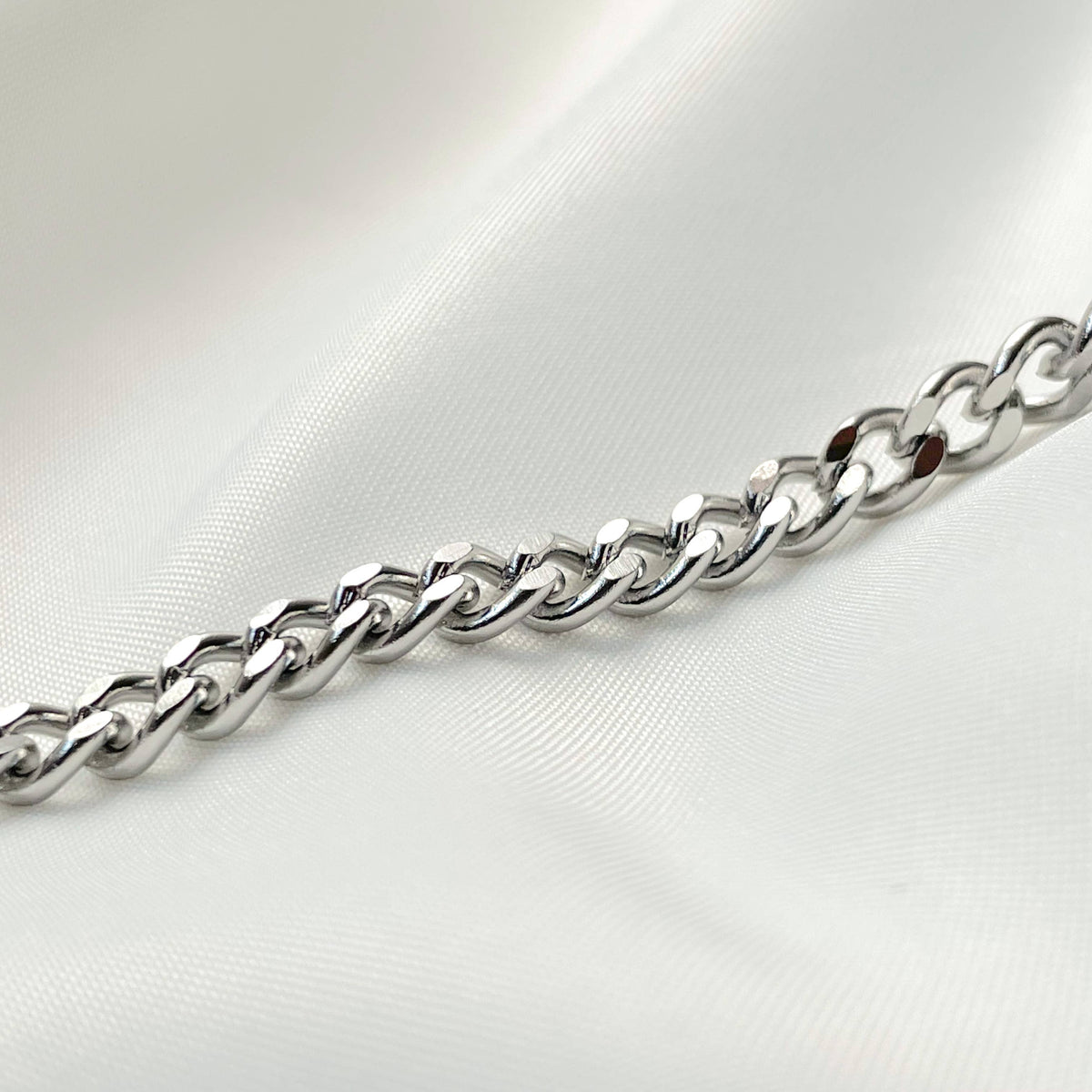 Curb Chain Bracelet